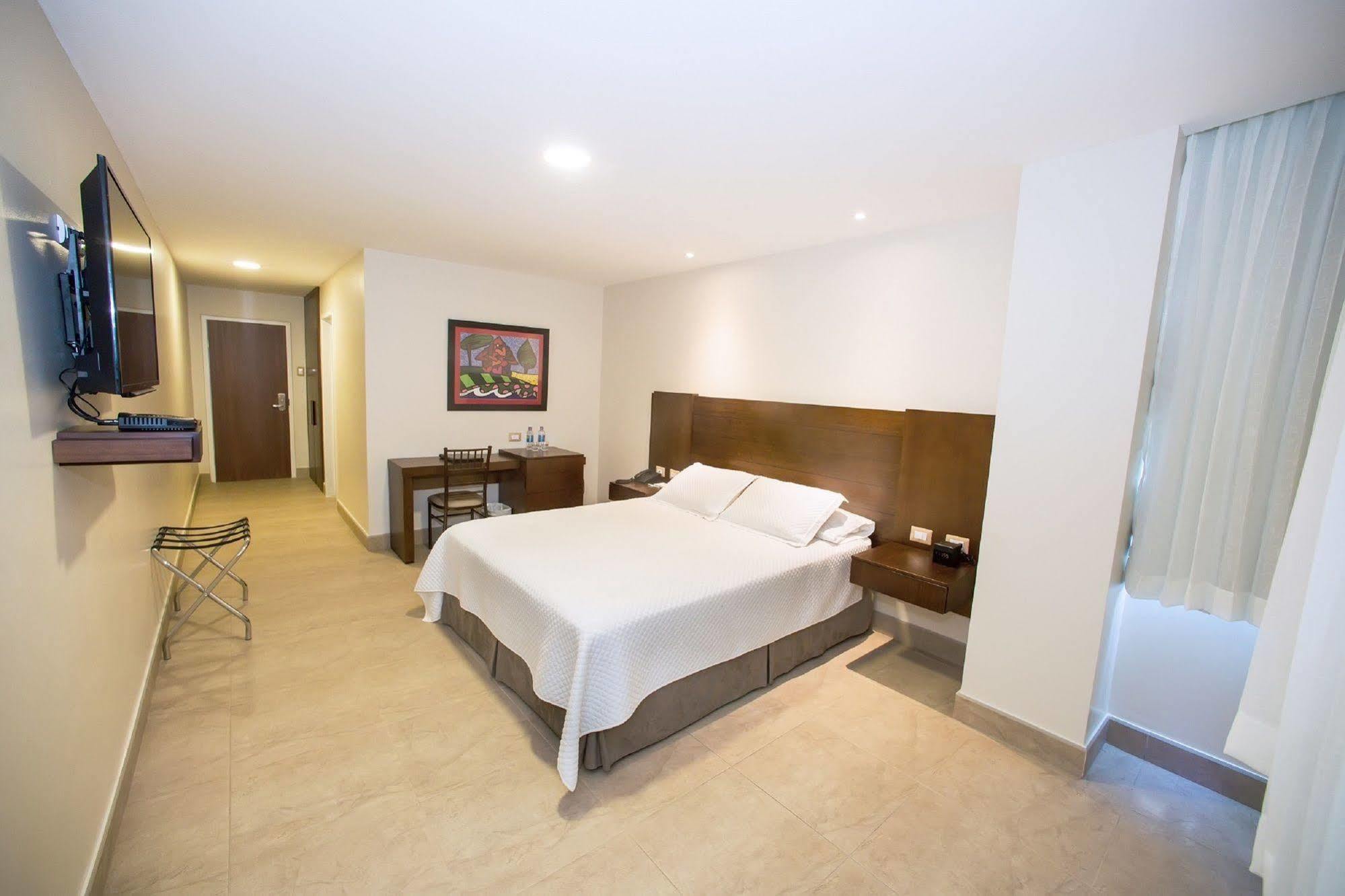 Hotel Marcelius Guayaquil Esterno foto