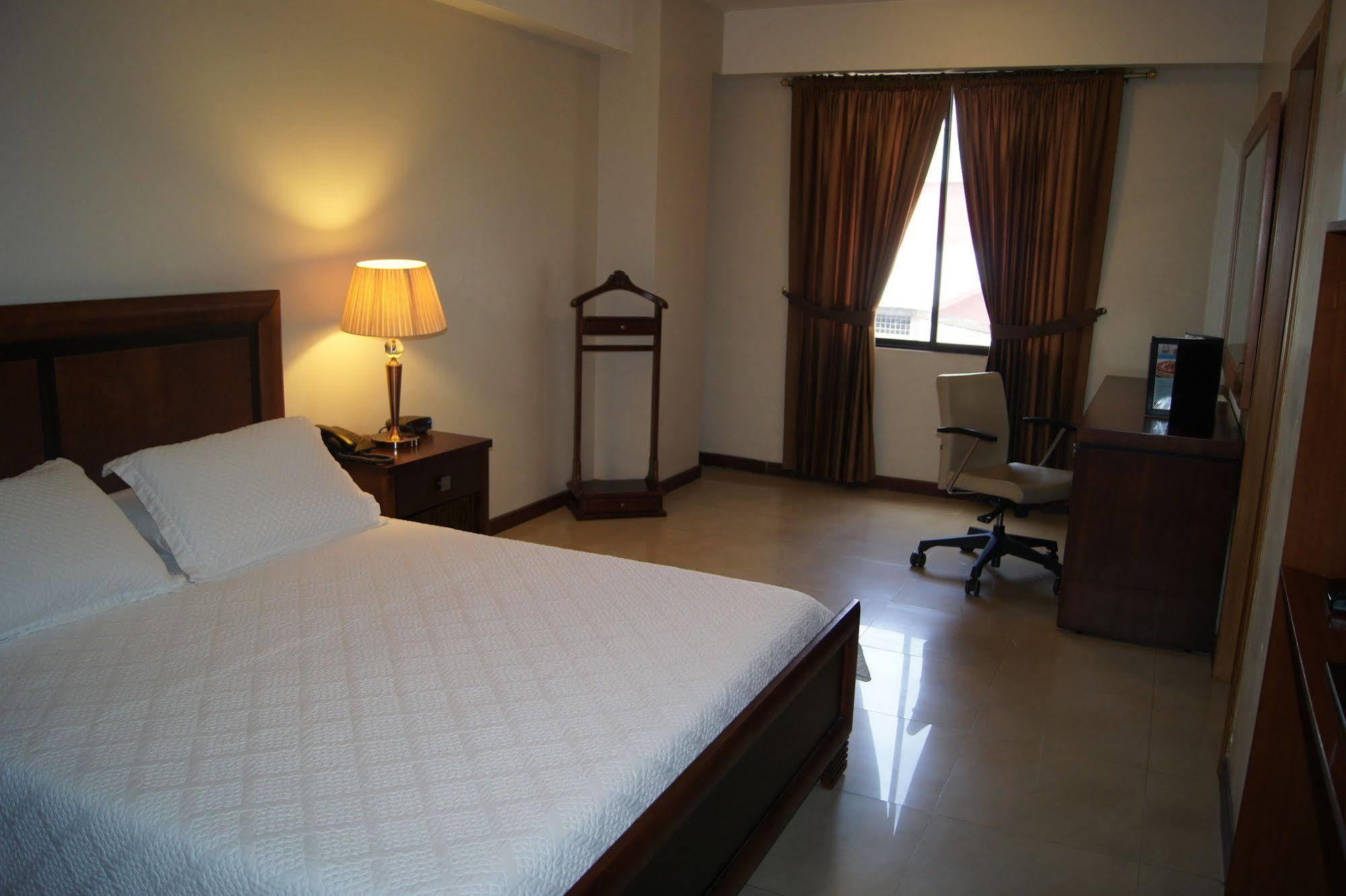 Hotel Marcelius Guayaquil Esterno foto